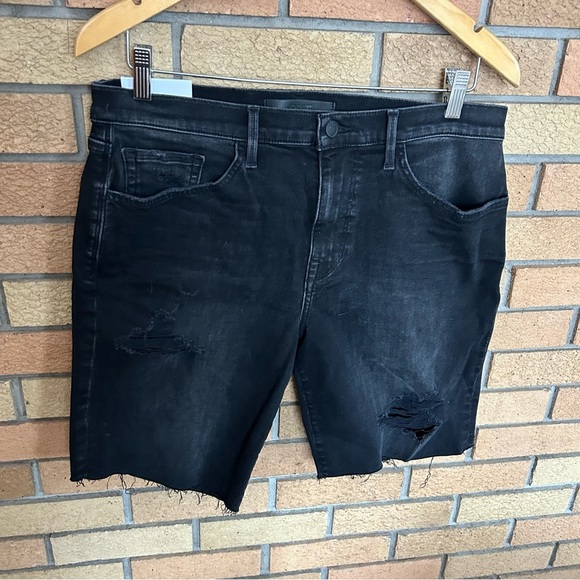 NWT Joe’s Jeans Slim Bermuda Short Distressed Cut Hem Black Grand Denim Size 32 - Picture 1 of 6
